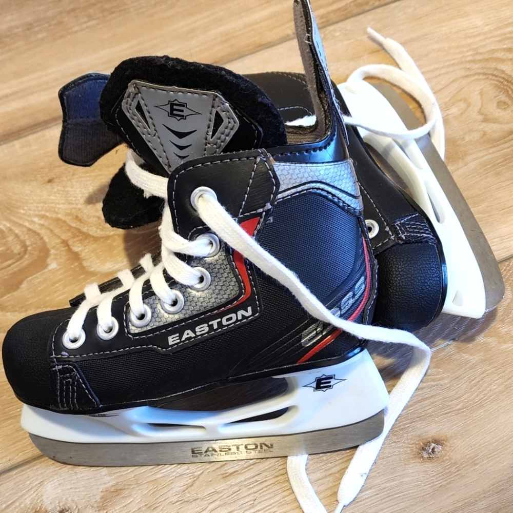 Easton EQ9.9 Hockey Skates